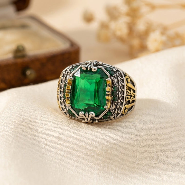 Silver Emerald Vintage Ring | Amelia