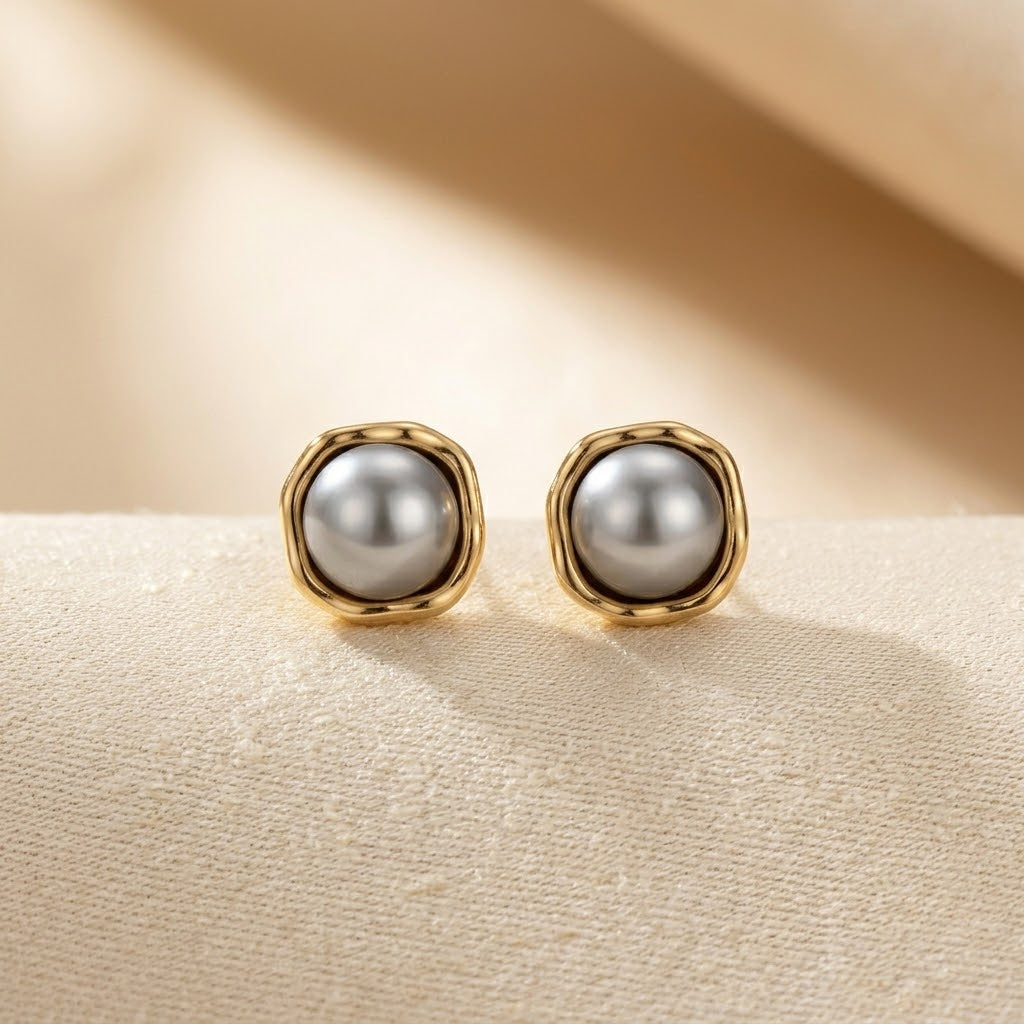 Gold Pearl Stud Earrings | Amelia