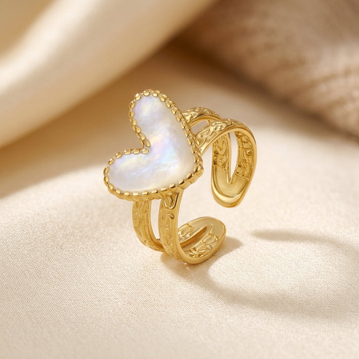 Gold Heart Motif Ring | Amelia