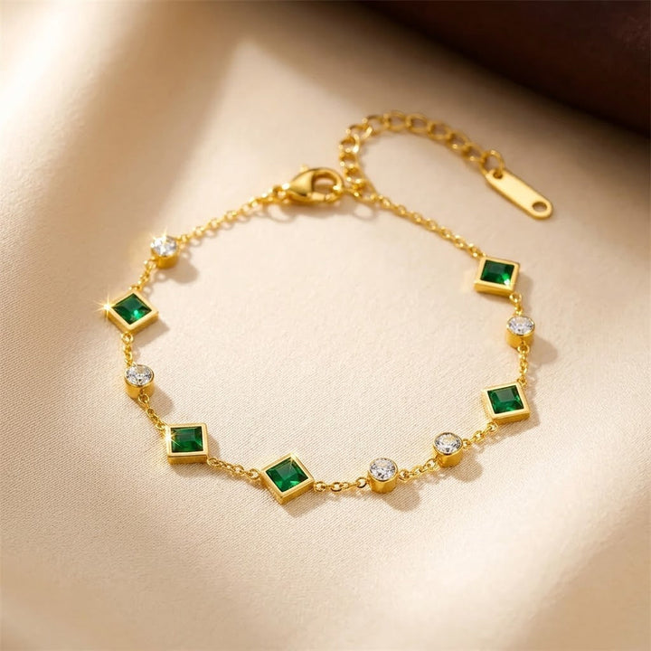 Gold Emerald Station Bracelet | Amelia