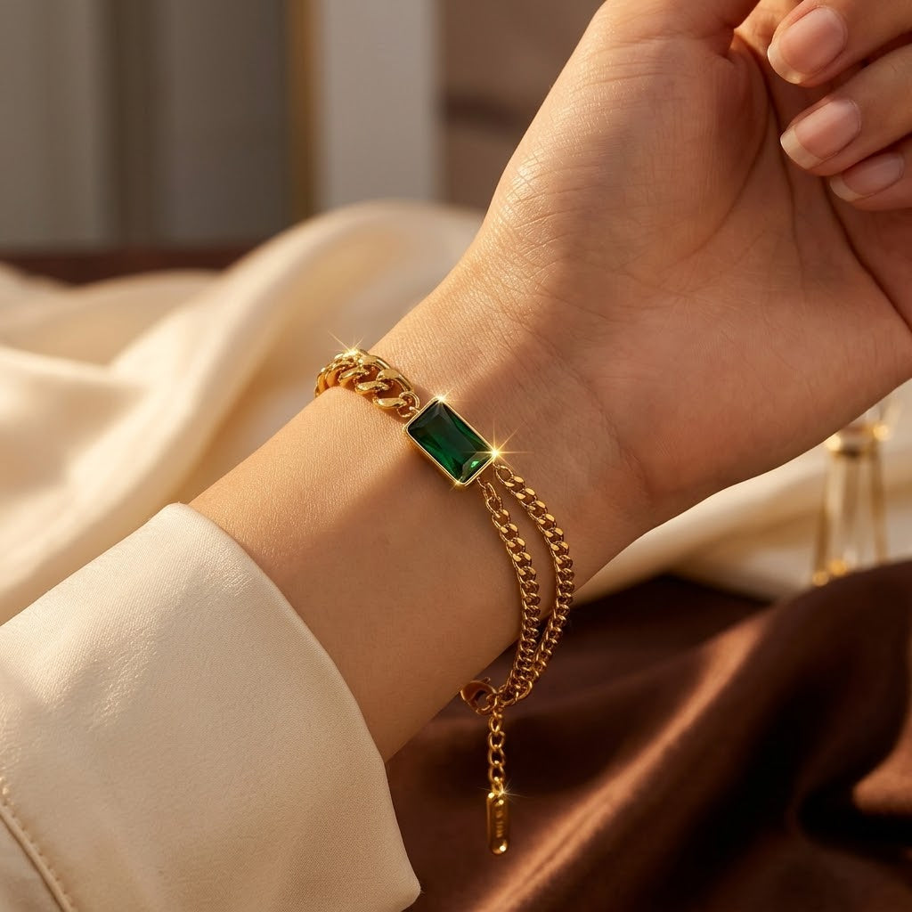 Gold Emerald Bar Chain Bracelet | Amelia