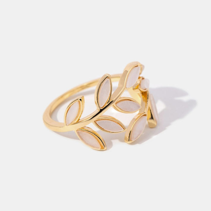 Gold Leaf Motif Ring | Amelia